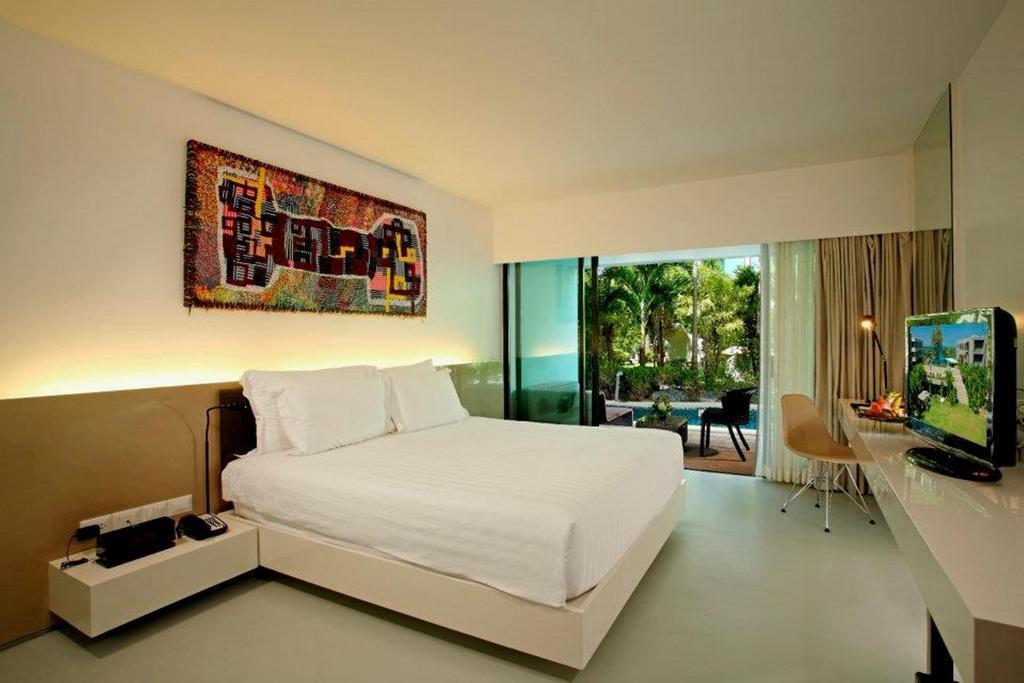B-Lay Tong Beach Resort Phuket Dış mekan fotoğraf